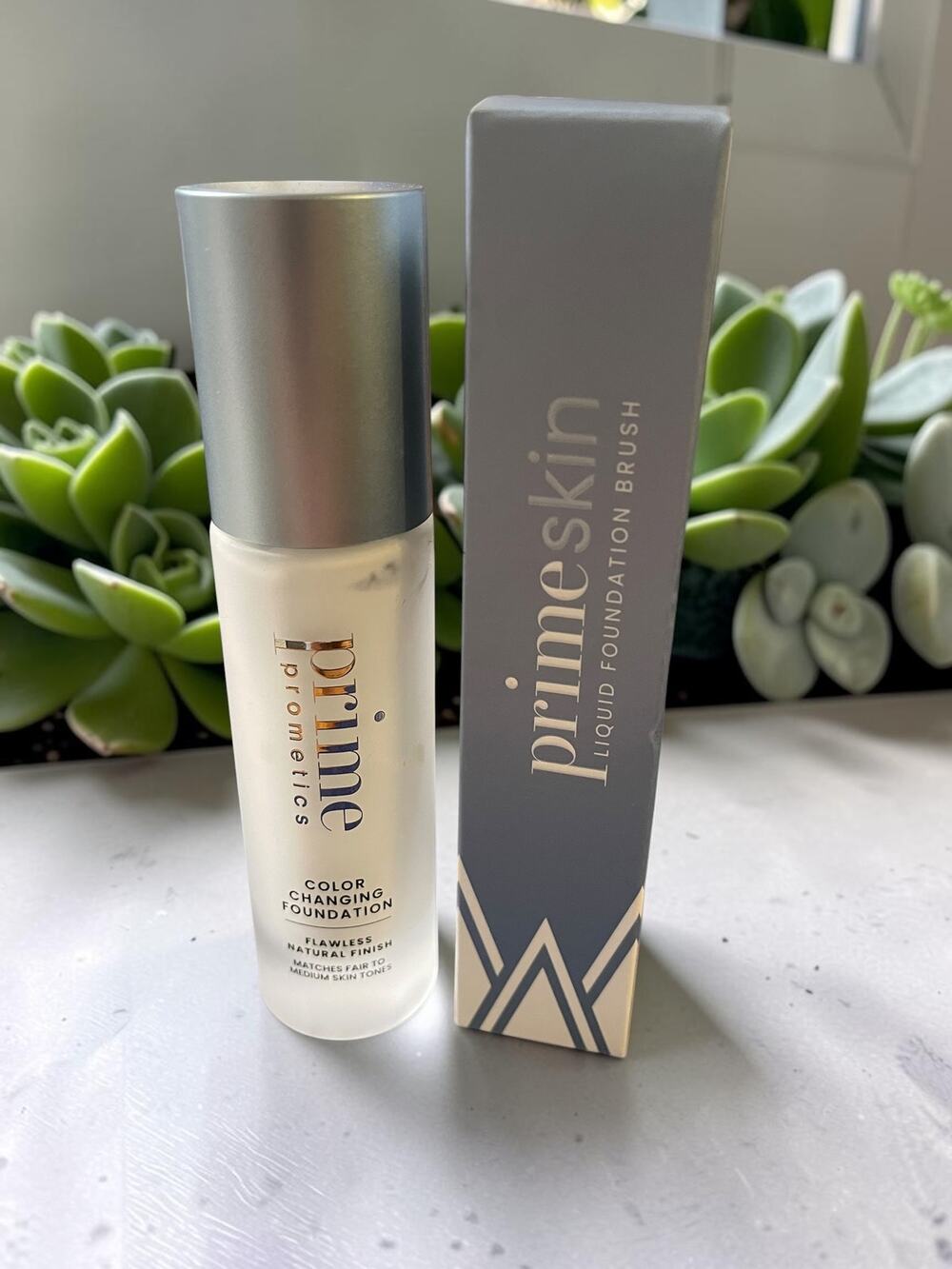 NEW Prime Prometics Color Changing Foundation Fair-Medium & Foundation Brush